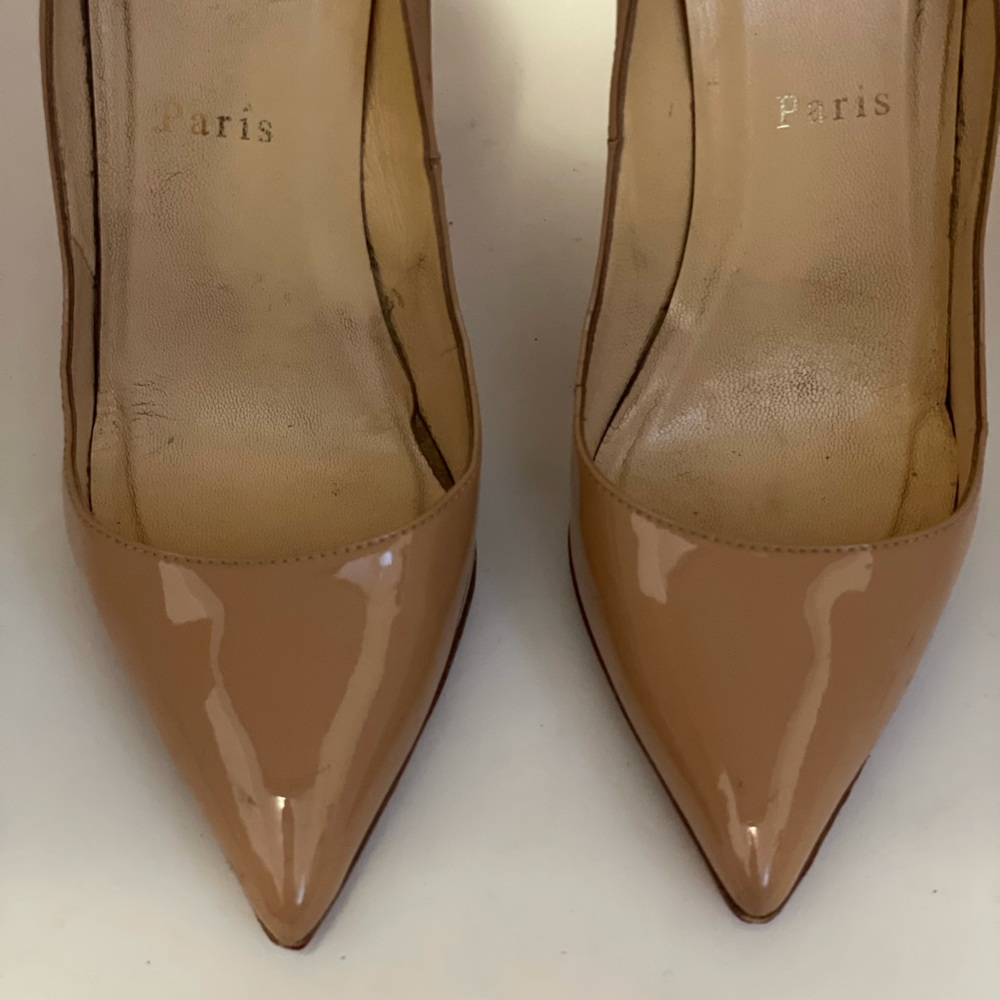 Christian Louboutin - Picture 7 of 9